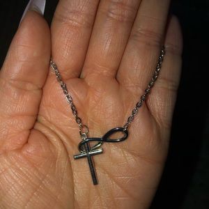 Cross infinite necklace
